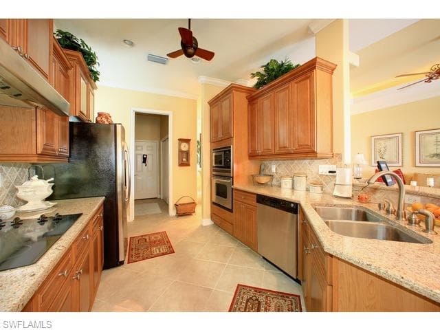 10259 GATOR BAY CT photo 15 of 22