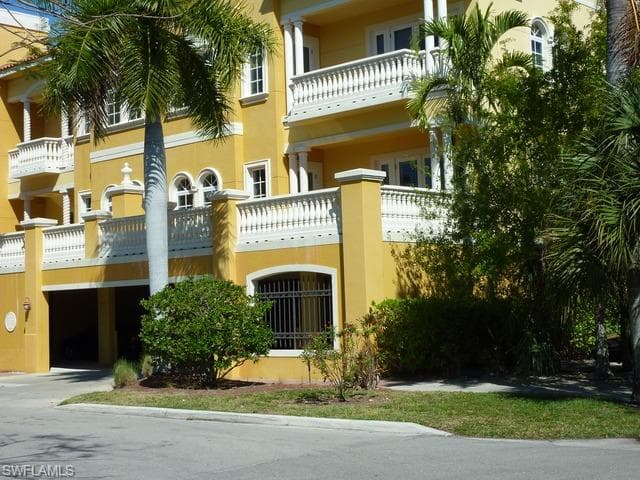 Exterior View of Large Lanai