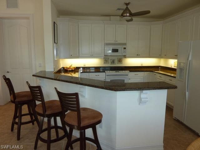 Kitchen Breakfast Bar