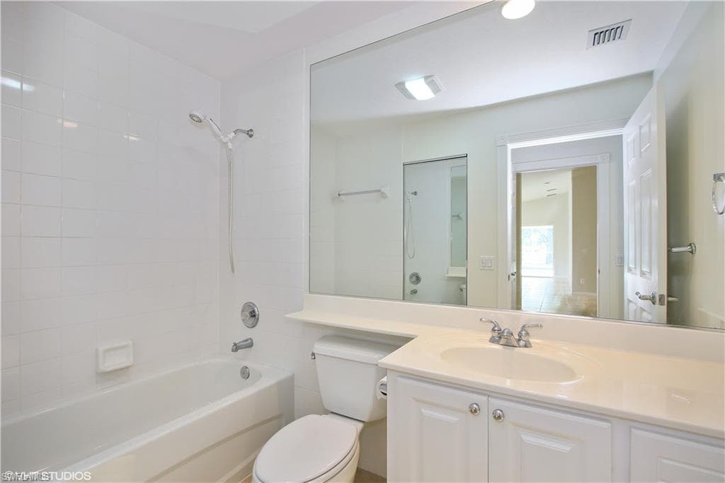 15413 Orlanda DR photo 10 of 13