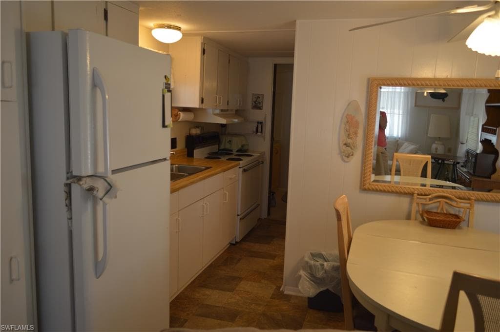 414 Papaya ST 17 photo 3 of 7