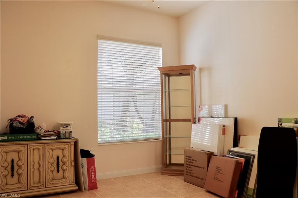 2226 Heydon CIR W photo 13 of 23