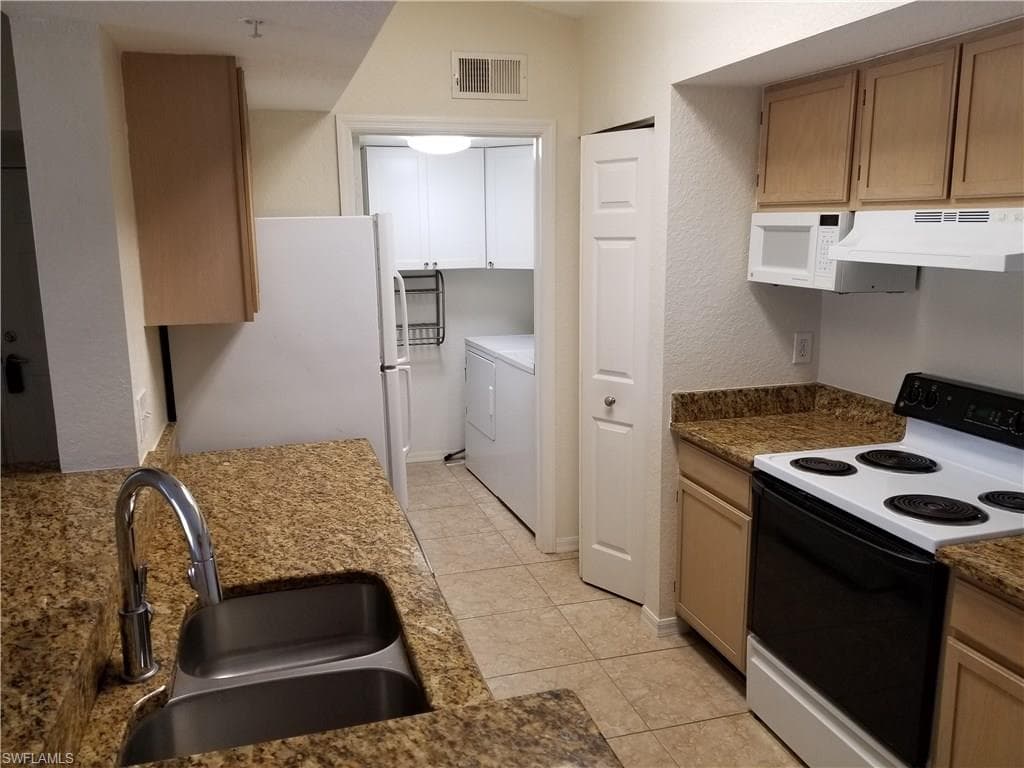 Kitchen, Pantry and Laundry Room