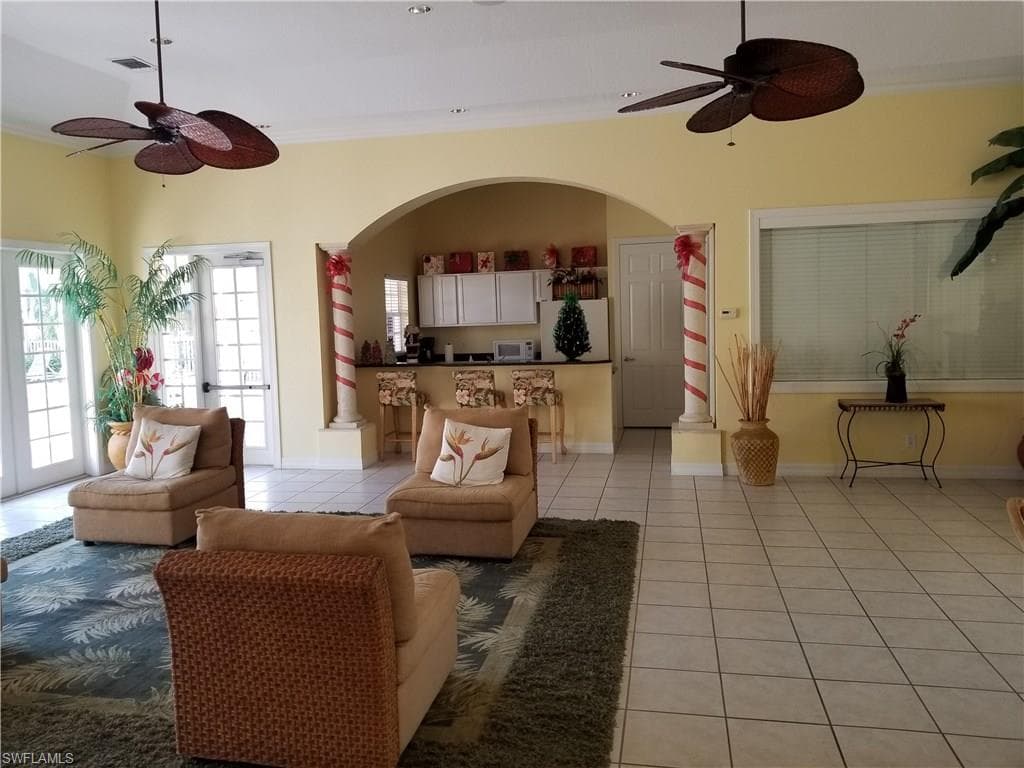 Community Clubhouse Meeting and Entertainment Room