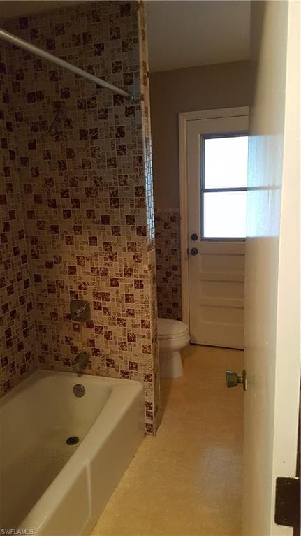 1270 Logan BLVD S photo 9 of 14