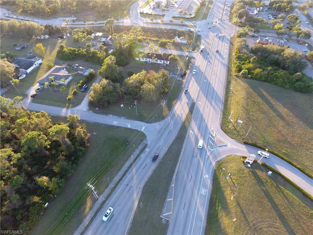 Herron Rd is on the left side