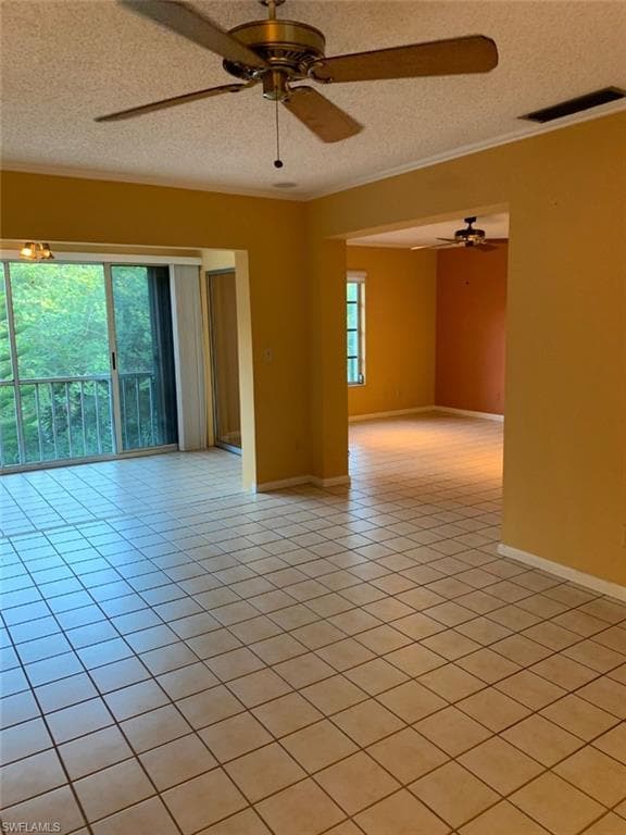 108 Bobolink WAY B photo 3 of 12