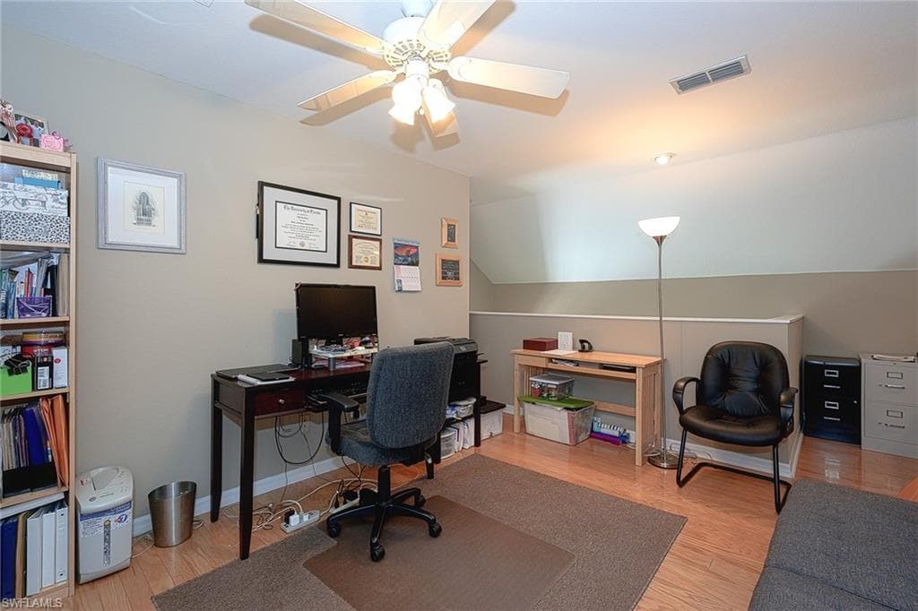 Top floor office No 2