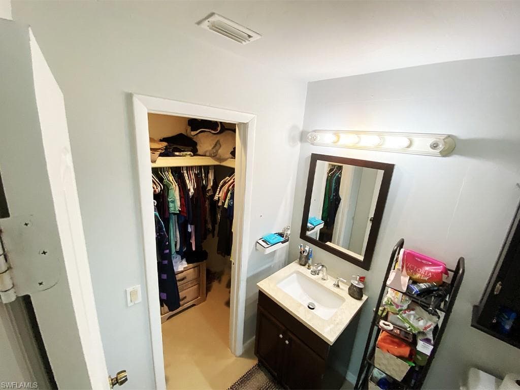Master Bath-Closet