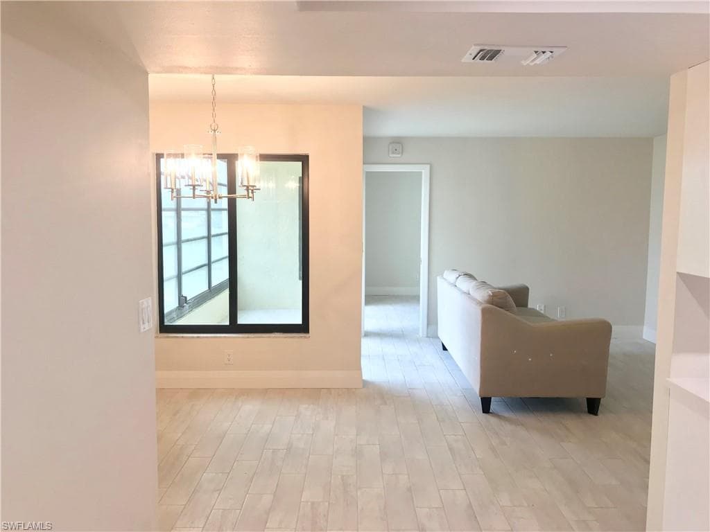 Dining/living area with window to lanai