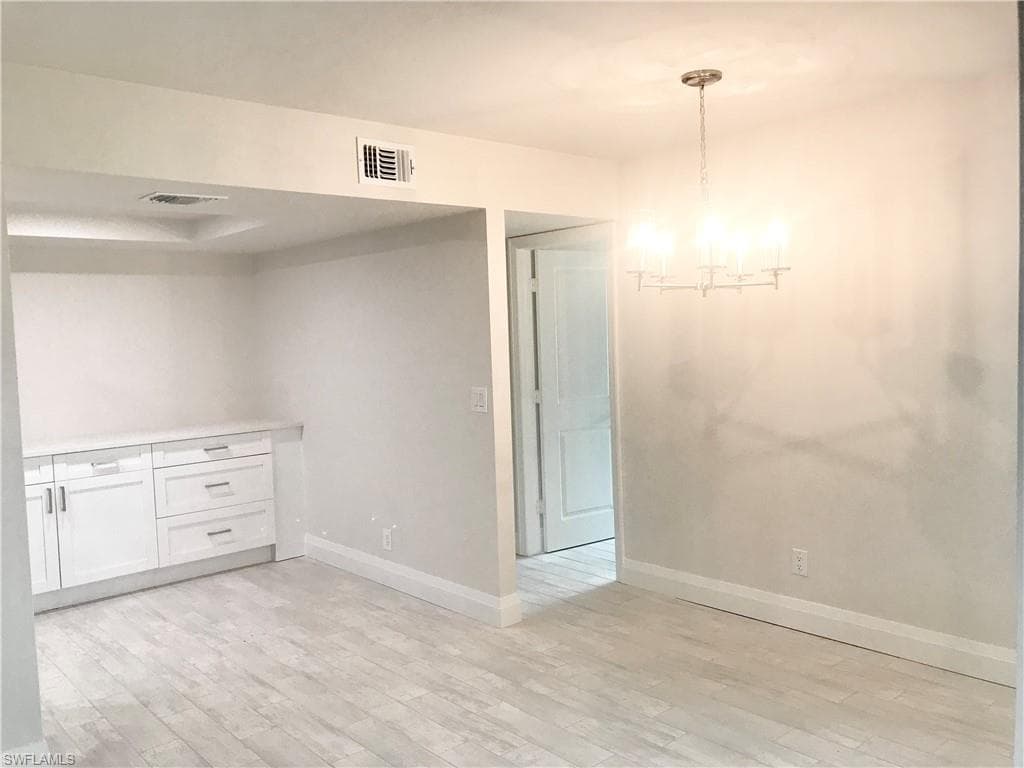 Dining/kitchen areas