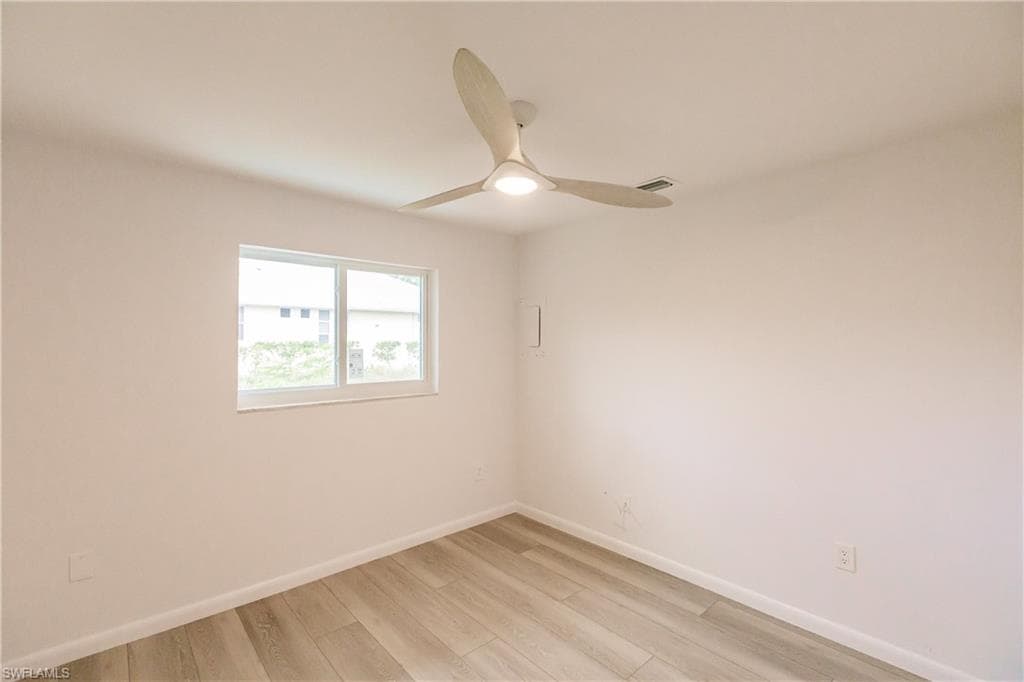 3049 Coco AVE photo 16 of 35
