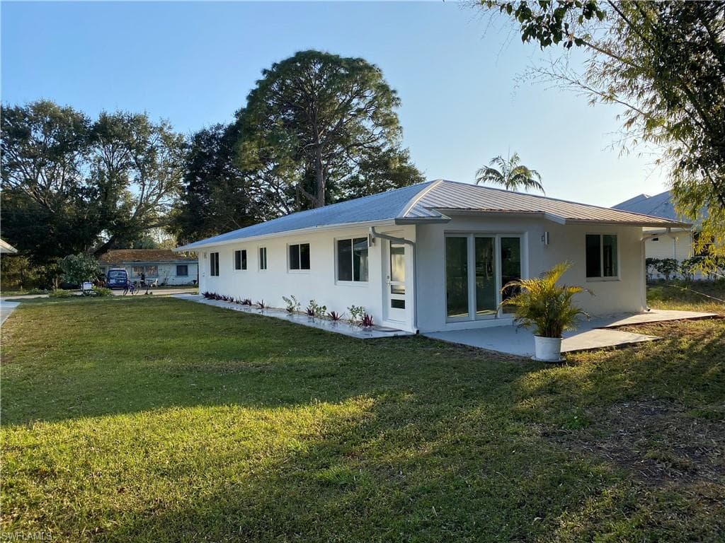 3049 Coco AVE photo 5 of 35