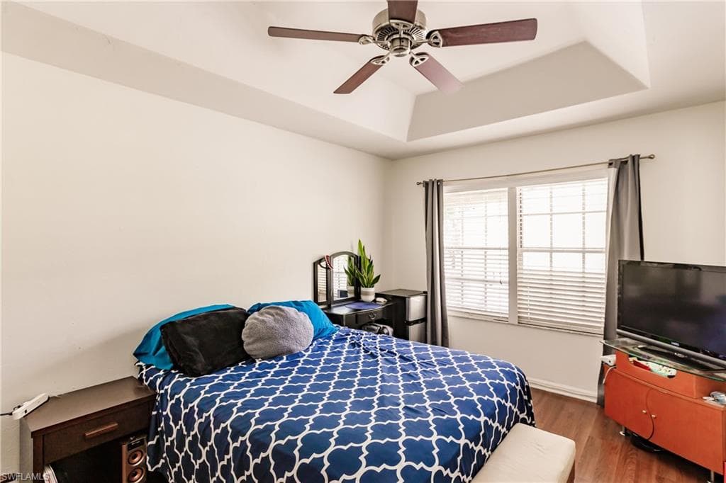 1414 Everglades BLVD S photo 17 of 35
