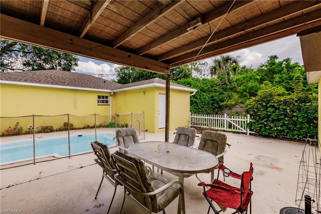 1414 Everglades BLVD S photo 19 of 35