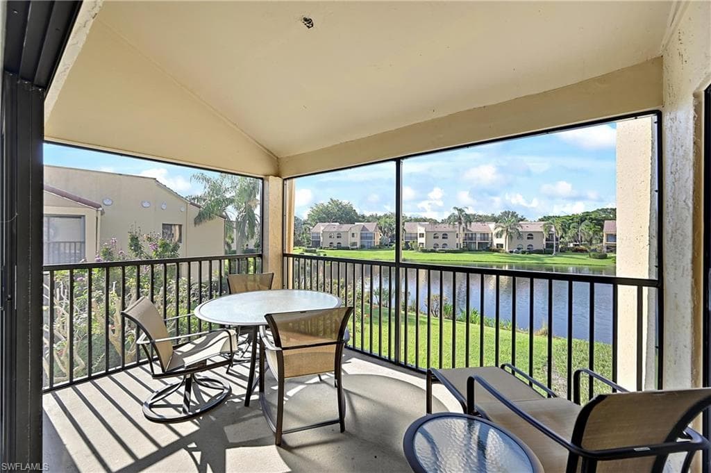 577 BEACHWALK CIR R-204 photo 7 of 33