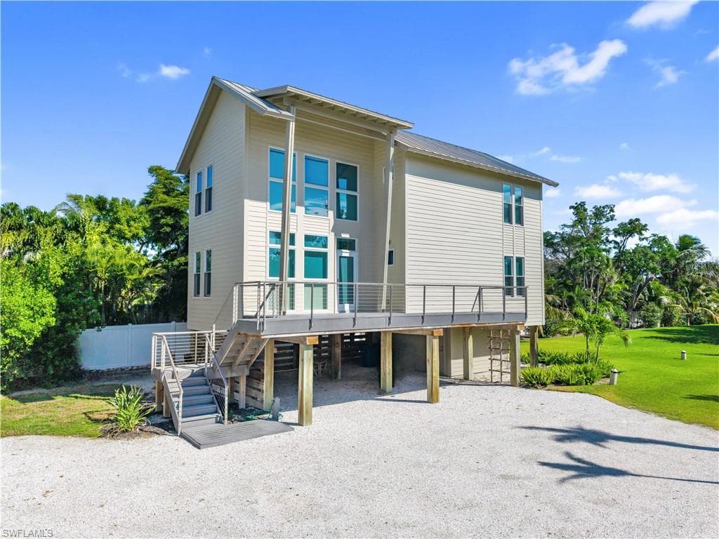 16512 Captiva DR photo 30 of 45