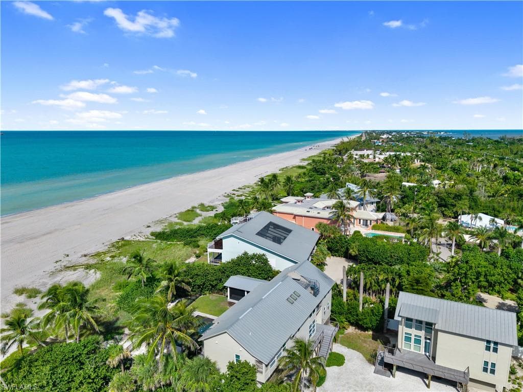 16512 Captiva DR photo 4 of 45
