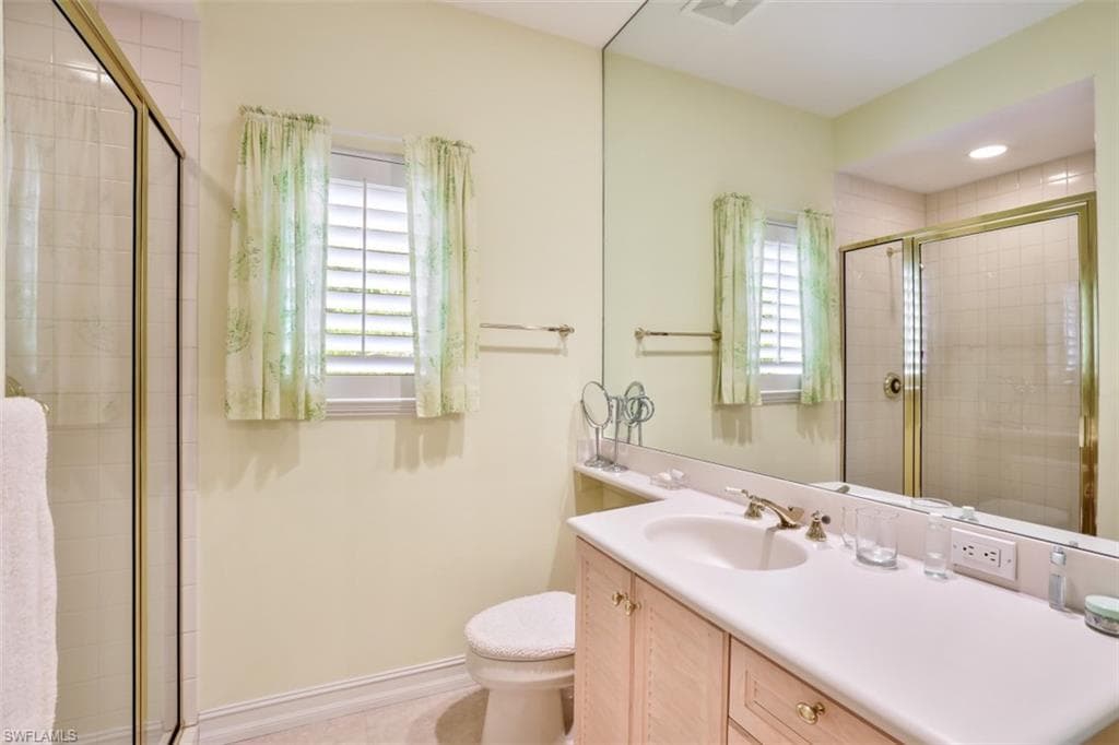 1064 Grand Isle DR photo 21 of 35