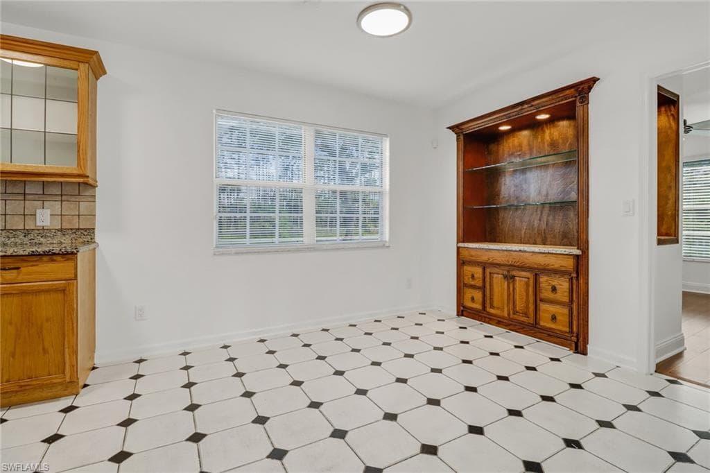 1414 Everglades BLVD S photo 10 of 34