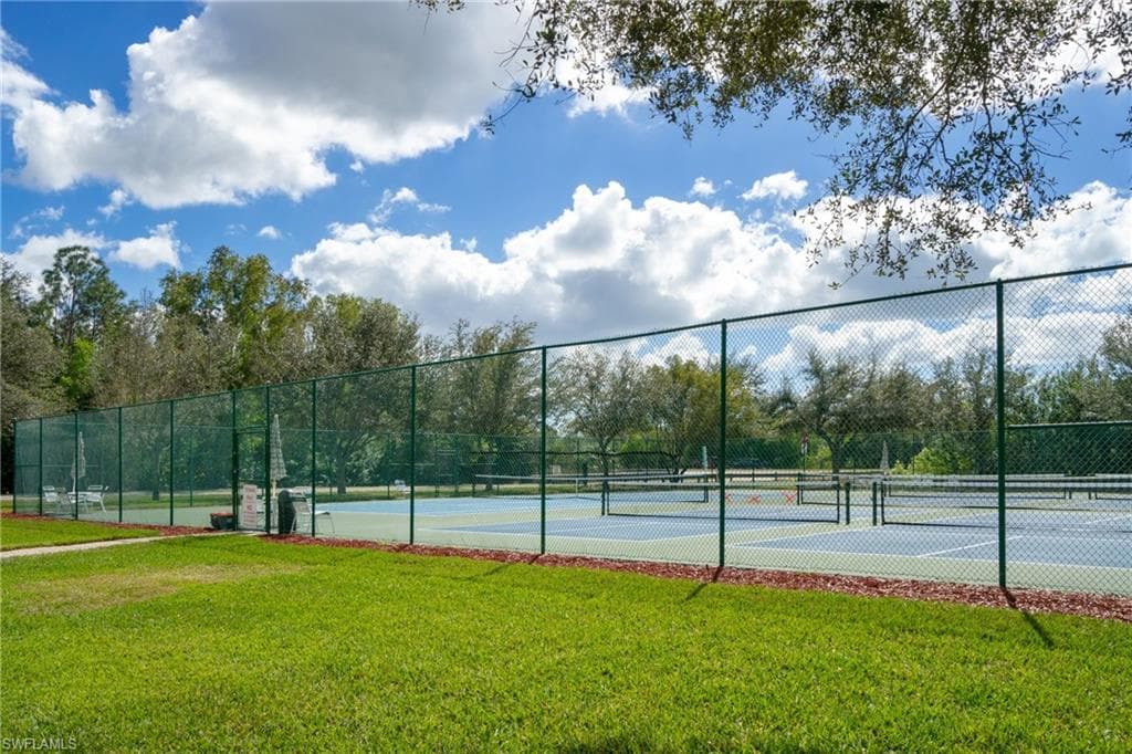 Tennis and pickleball courts