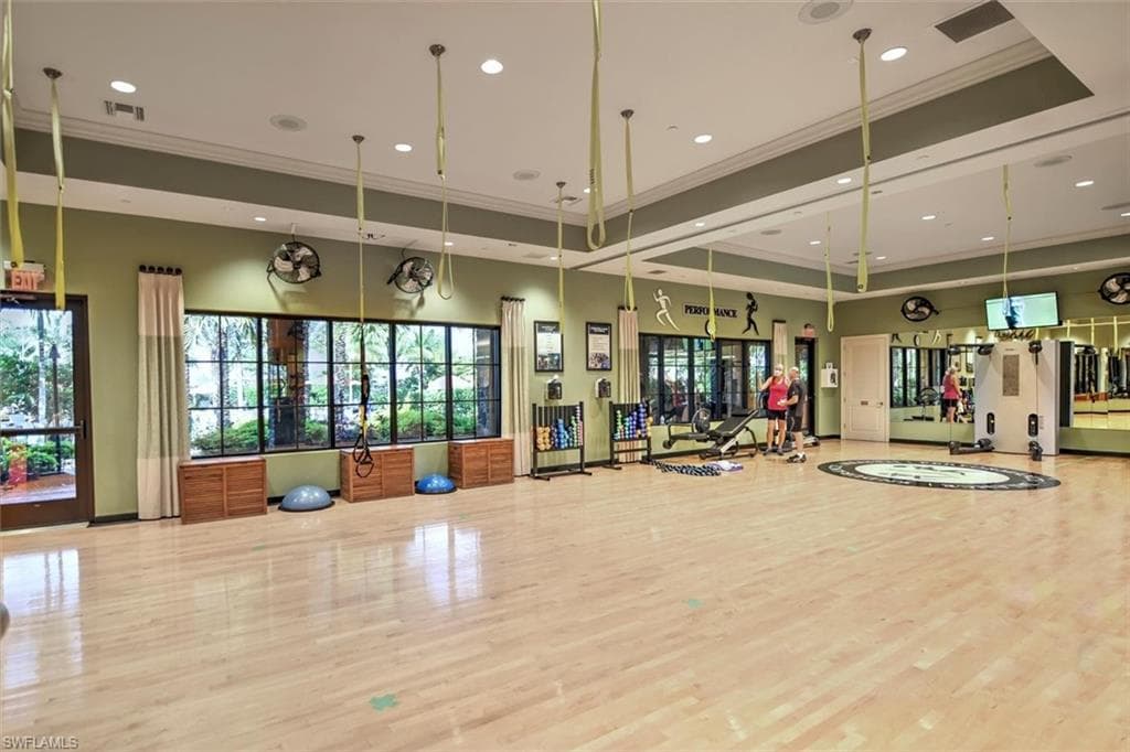 EXERCISE ROOM