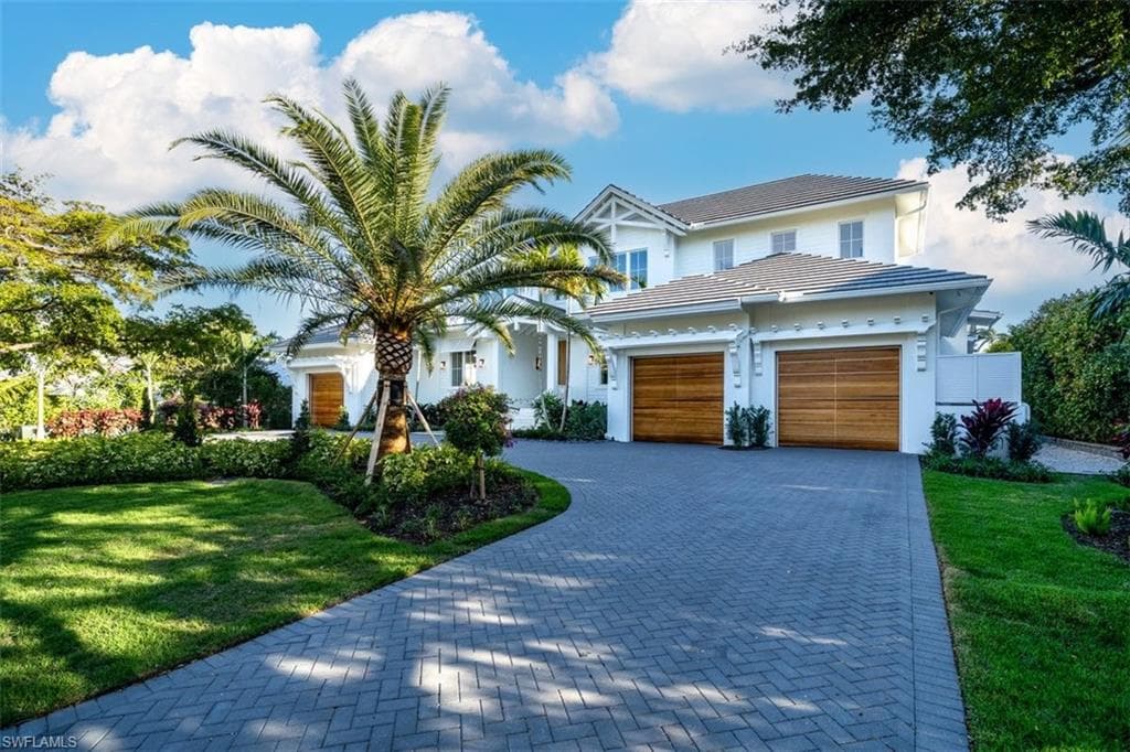 Front driveway entry!