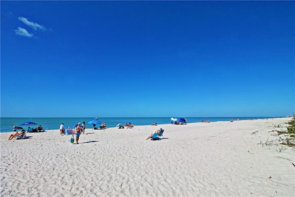 Mir-a-Mar beach on a Sunday!