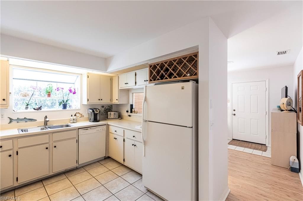 KITCHEN VIEW #3