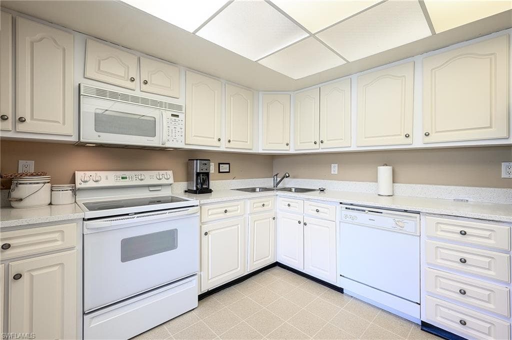 409 Meadowlark LN 409B photo 8 of 19