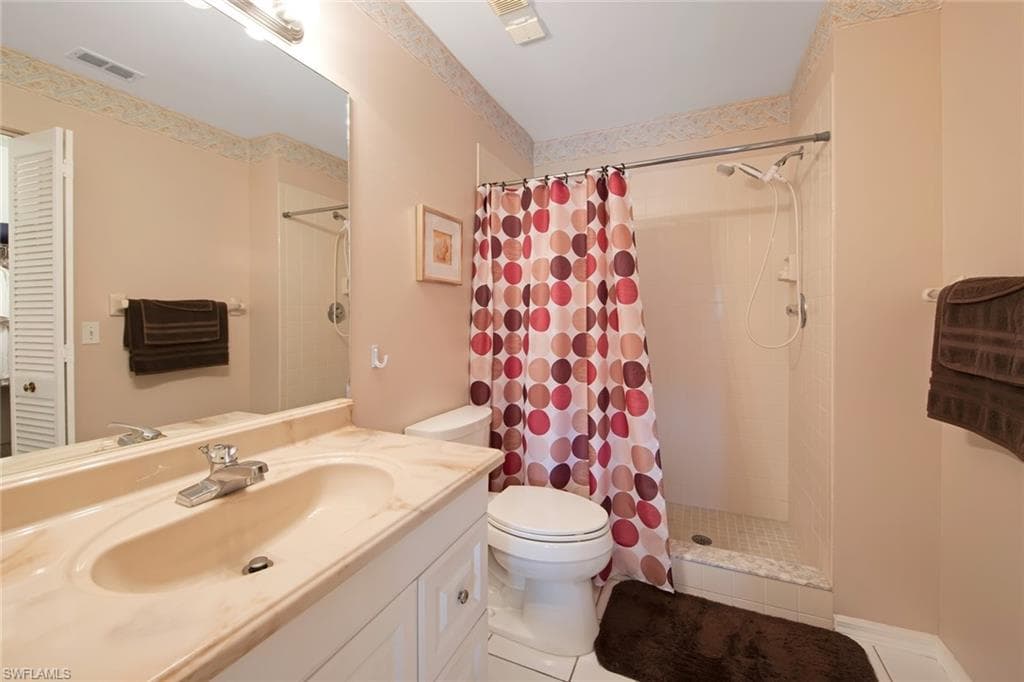 1270 Yesica Ann CIR F-201 photo 17 of 35