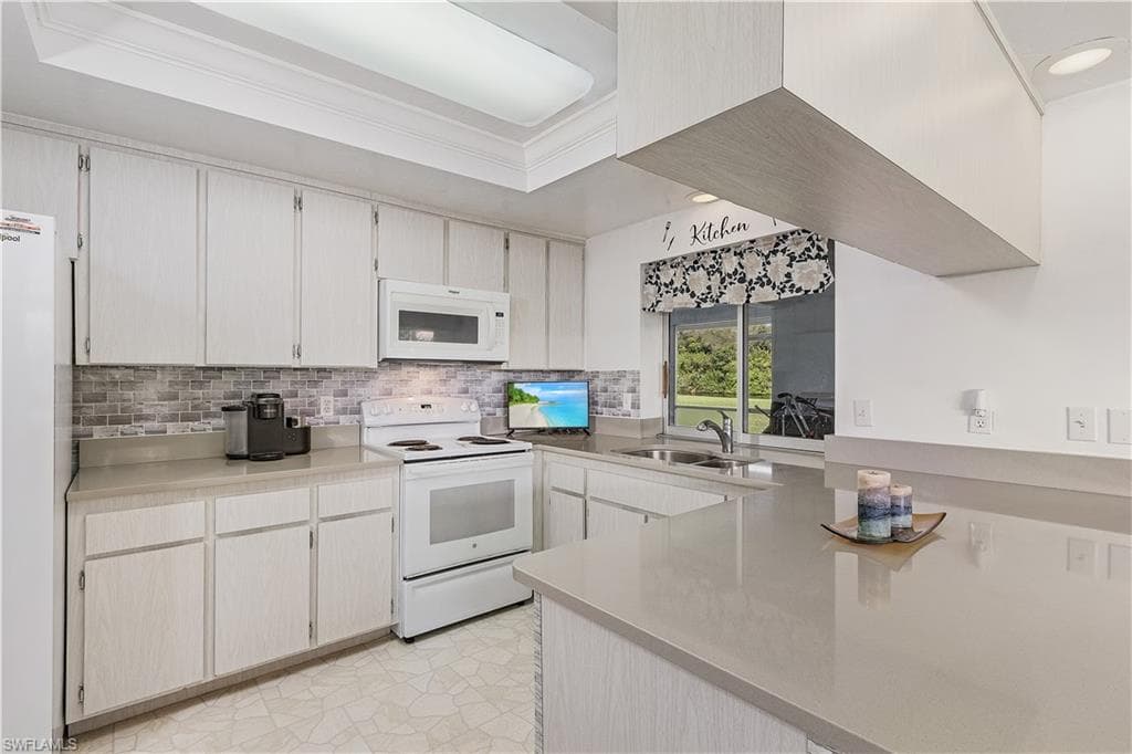 Kitchen overlooking main Living Room