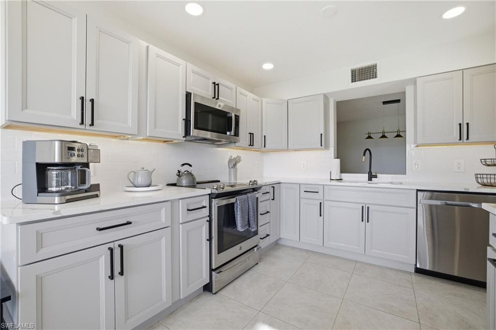 12521 Kelly Sands WAY 34 photo 43 of 50