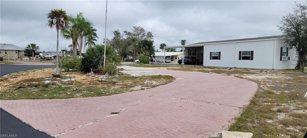 4778 Tahiti DR photo 9 of 15