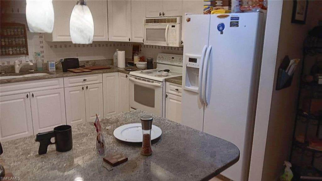 11272 La Coruna LN photo 6 of 11