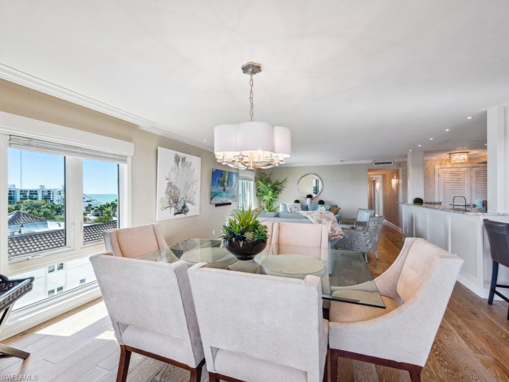 Dining-living