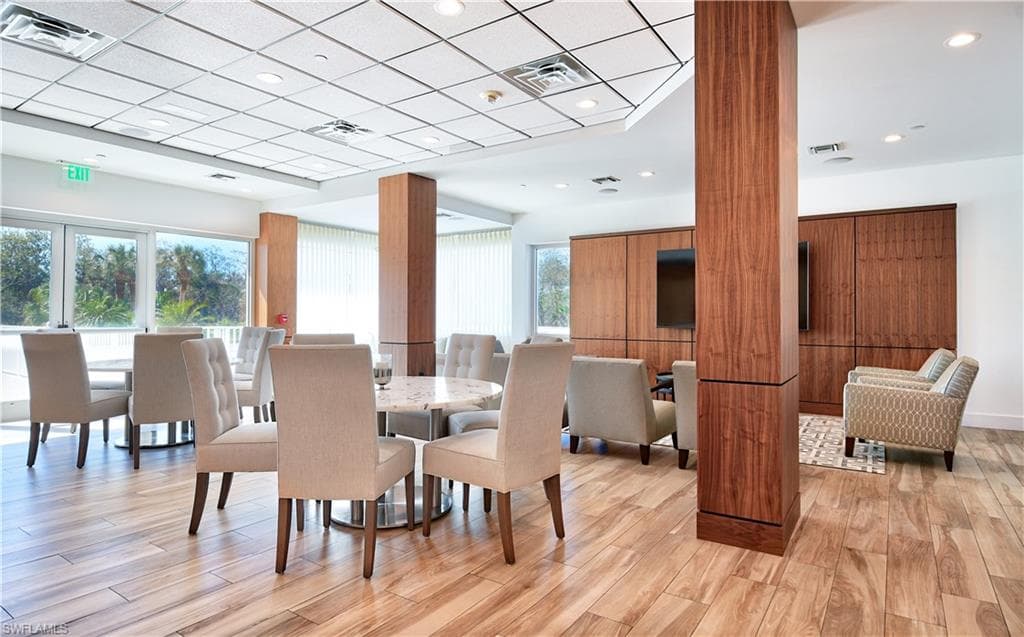 Public Room