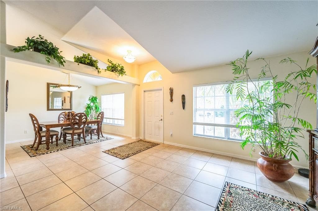 9161 Migue CIR photo 3 of 28