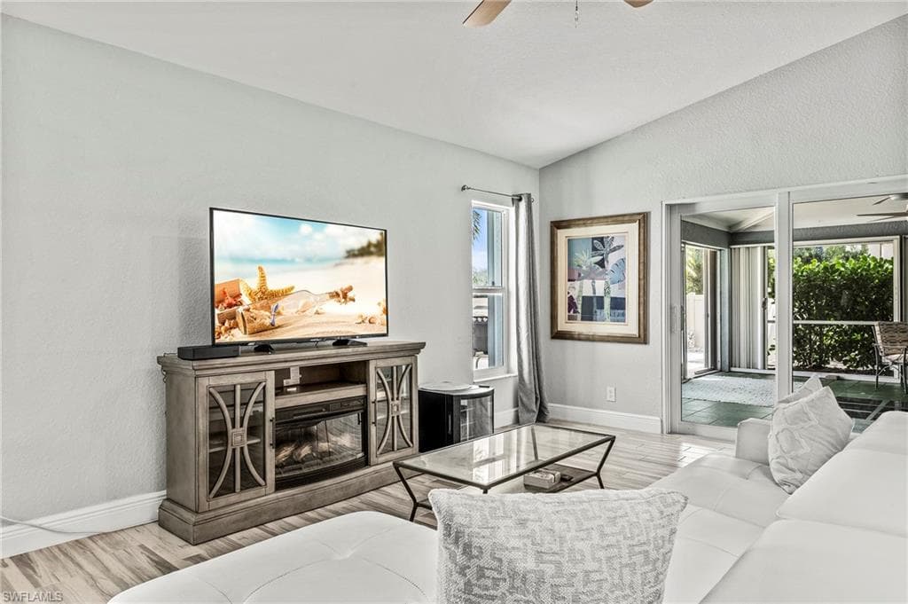 Living Rm
