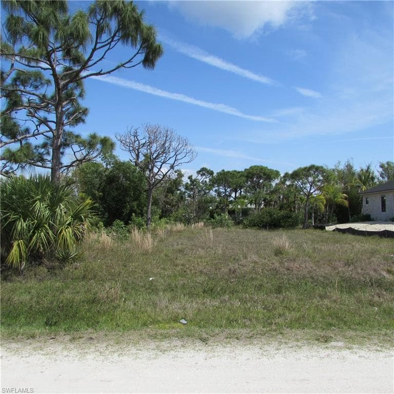 8812 Yukon CT photo 1 of 8