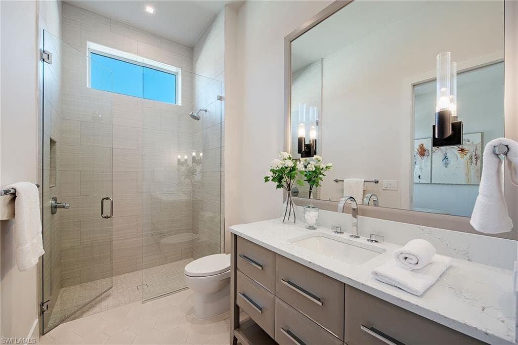 777 Binnacle DR photo 14 of 39