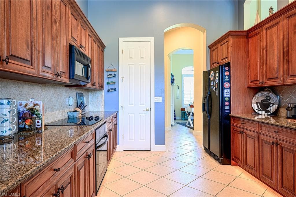 9020 Maverick CT photo 14 of 35