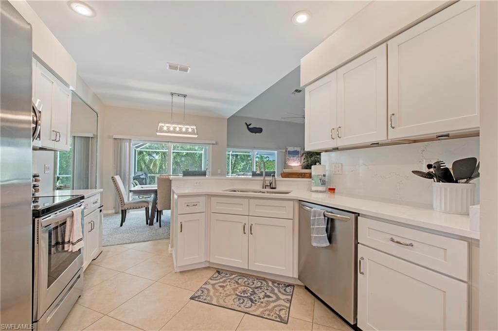 7157 Falcons Glen BLVD photo 18 of 26
