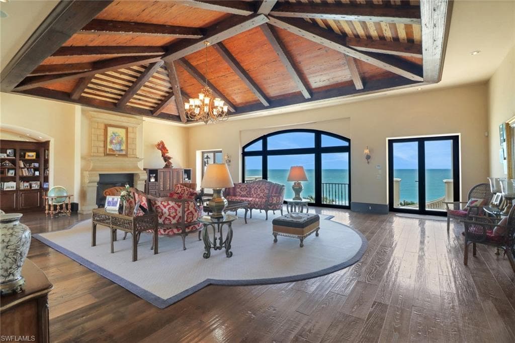 6111 Sanibel Captiva RD photo 13 of 36