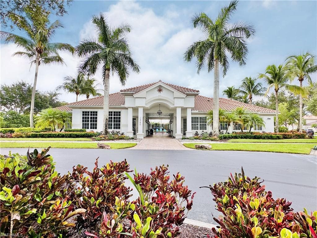 Delasol Clubhouse