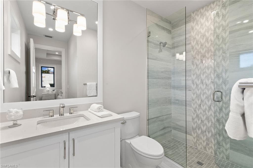 Bedroom 3 Bath en suite