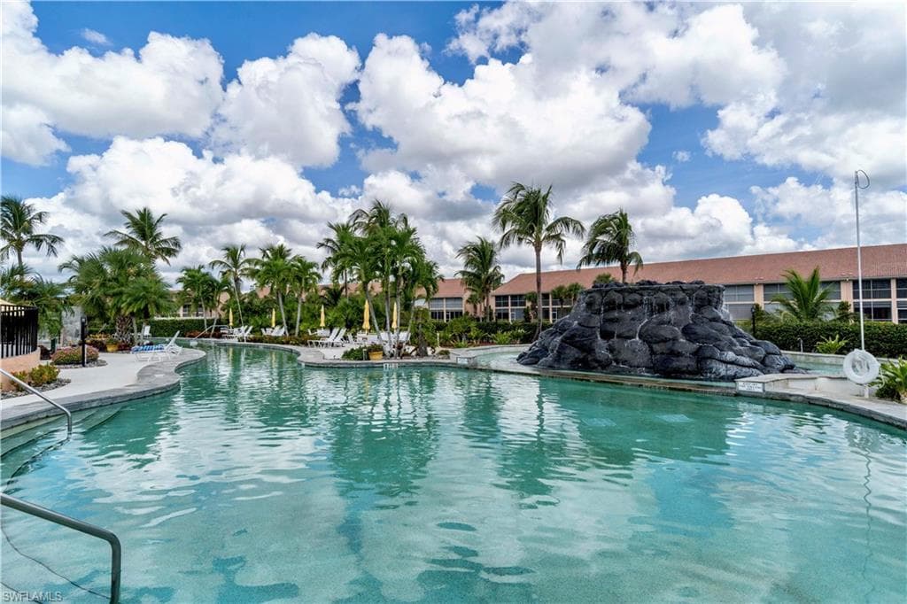6620 Beach Resort DR 607 photo 21 of 25