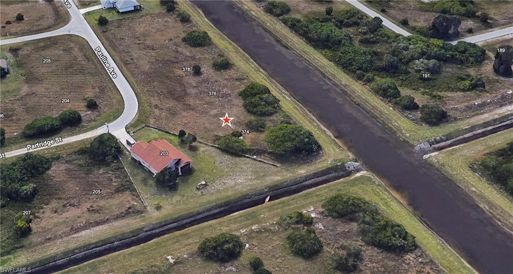 Birds eye view of property