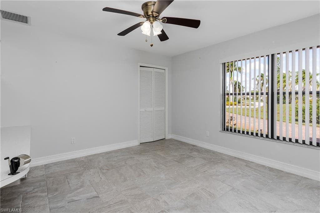 5532 Foxhunt WAY photo 18 of 50