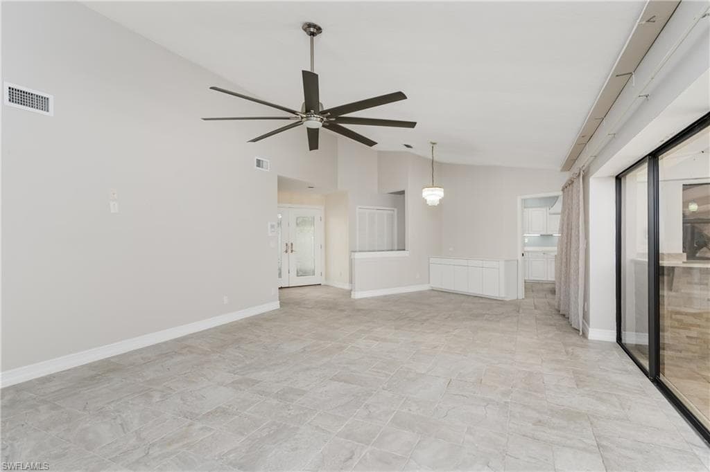 5532 Foxhunt WAY photo 8 of 50